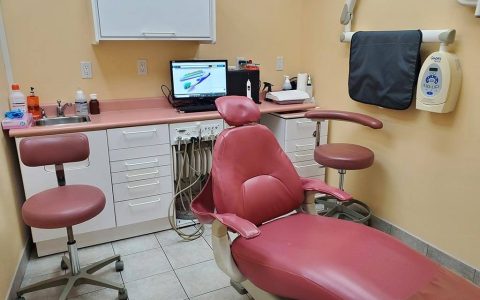 Image of University Shops Dental Clinic clinic - Dental Clinic Directory