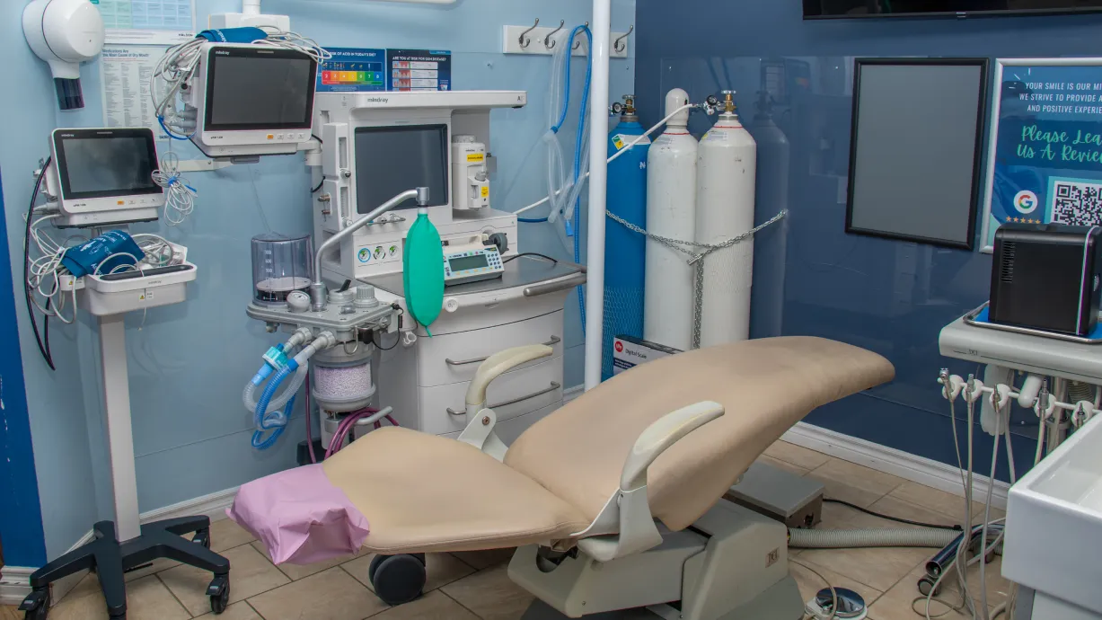 Image of Six Points Plaza Dental clinic - Dental Clinic Directory
