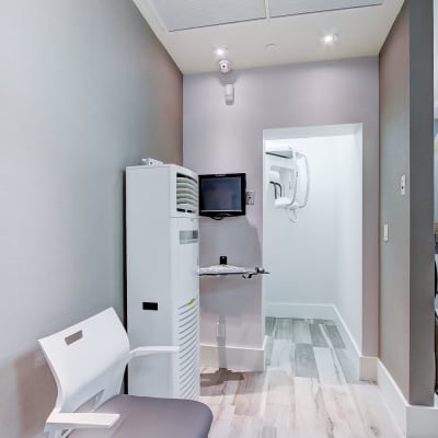 Image of West Mall Dental Group clinic - Dental Clinic Directory