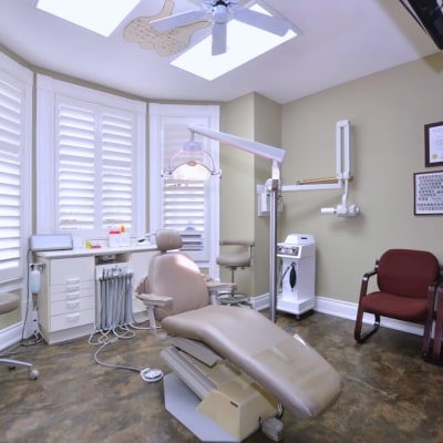 Image of Collingwood Dental Centre clinic - Dental Clinic Directory