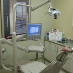 Image of Toronto Street Dental Centre clinic - Dental Clinic Directory