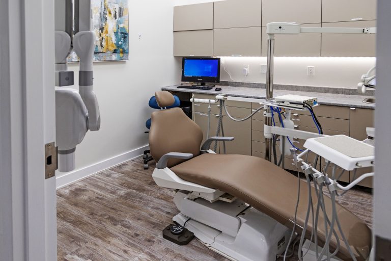 Mackenzie West Dental Health Centre