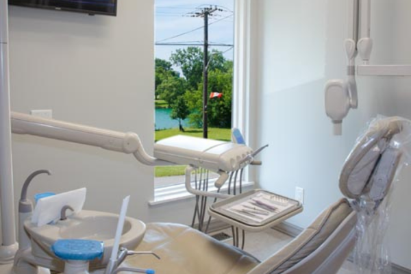 Image of Creekside Family Dental Care - Dr. Elke Krach clinic - Dental Clinic Directory