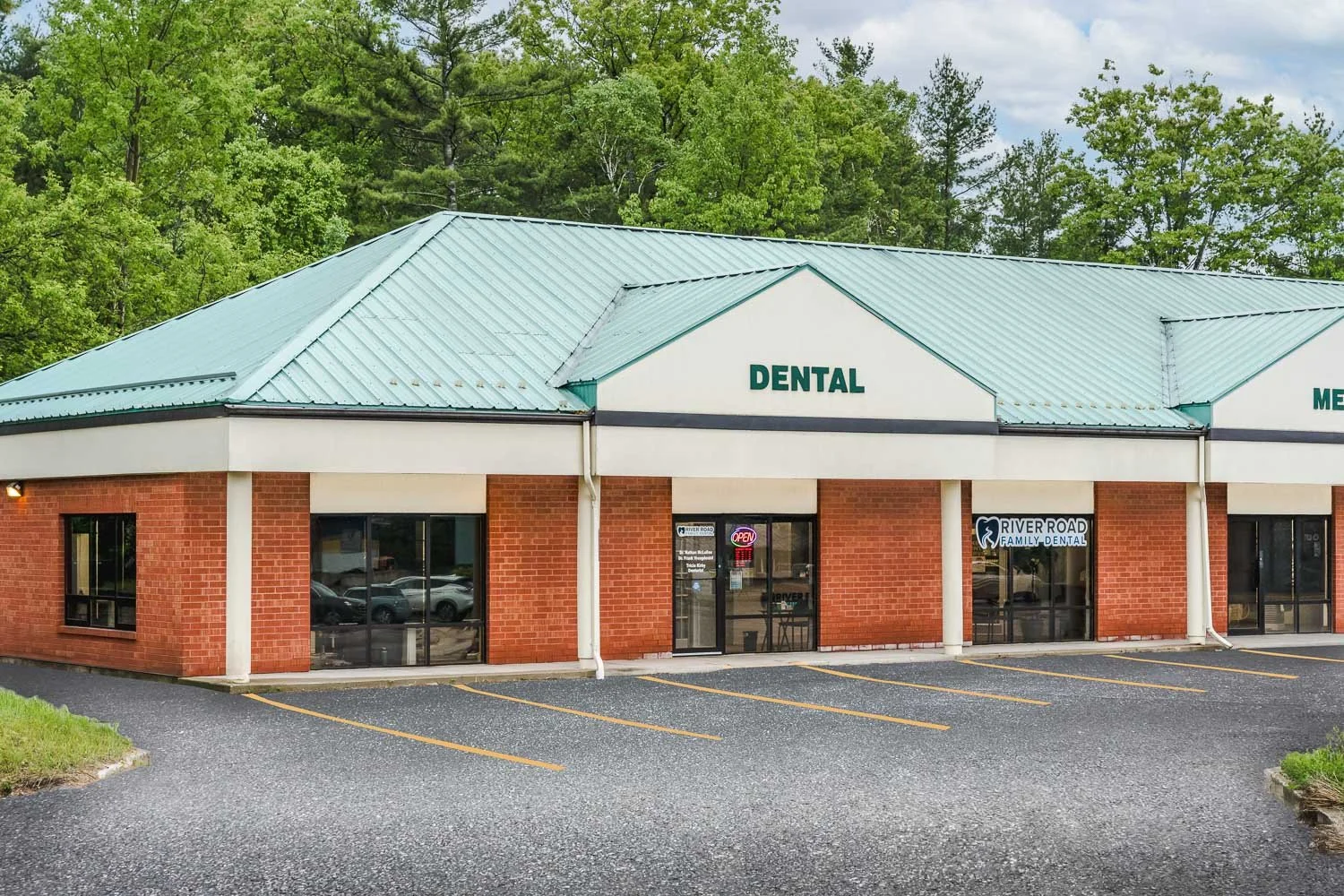 Image of River Road Family Dental clinic - Dental Clinic Directory