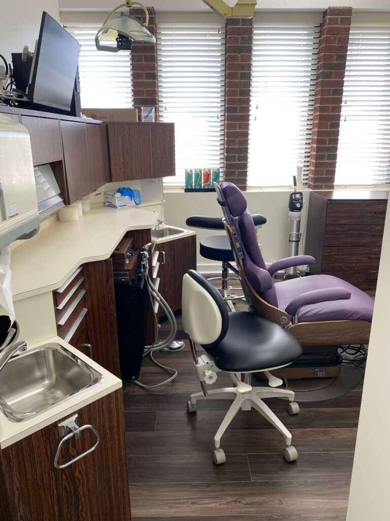 Image of Maxim's Family Dentistry Dr. Kanu priya Dara clinic - Dental Clinic Directory