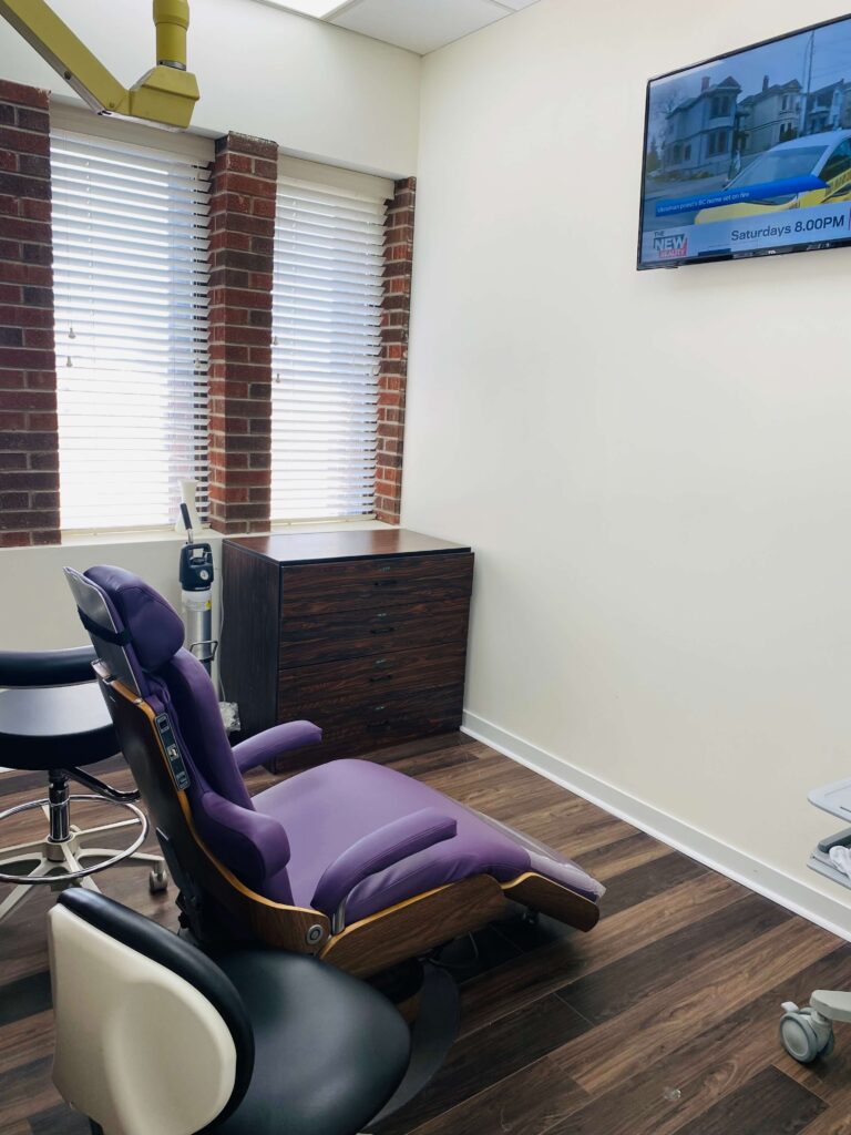 Image of Maxim's Family Dentistry Dr. Kanu priya Dara clinic - Dental Clinic Directory