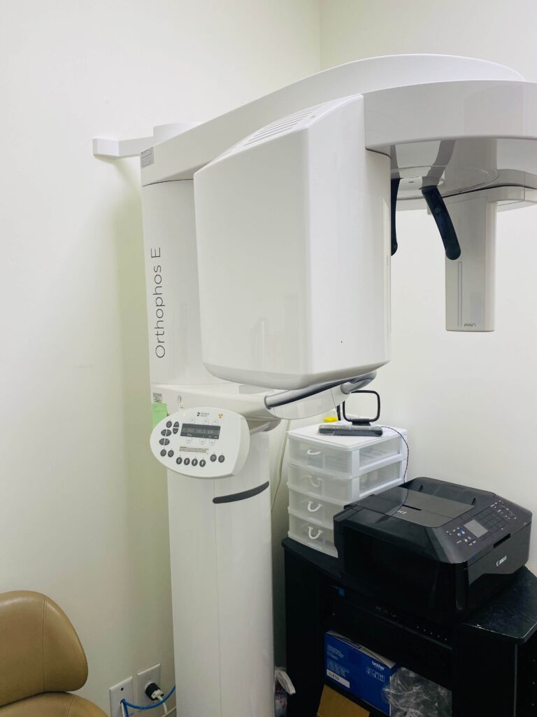 Image of Maxim's Family Dentistry Dr. Kanu priya Dara clinic - Dental Clinic Directory