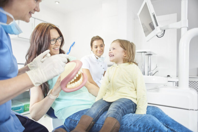 Image of Maxim's Family Dentistry Dr. Kanu priya Dara clinic - Dental Clinic Directory