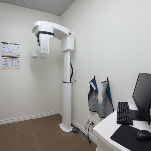 Image of Dr. Hajir Farahmand - Oak Ridges North Dental Clinic clinic - Dental Clinic Directory