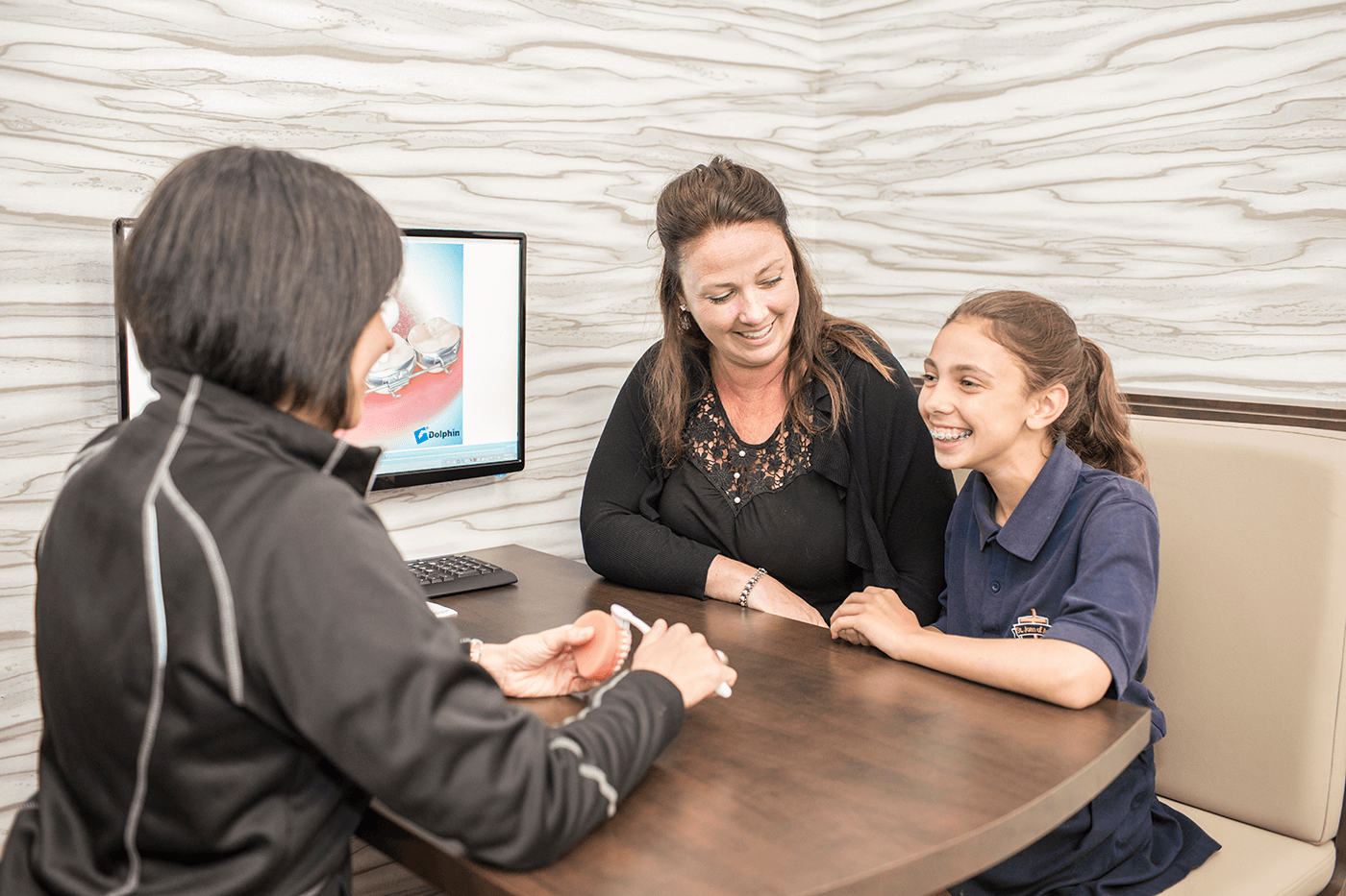 Image of Oakville Orthodontics clinic - Dental Clinic Directory