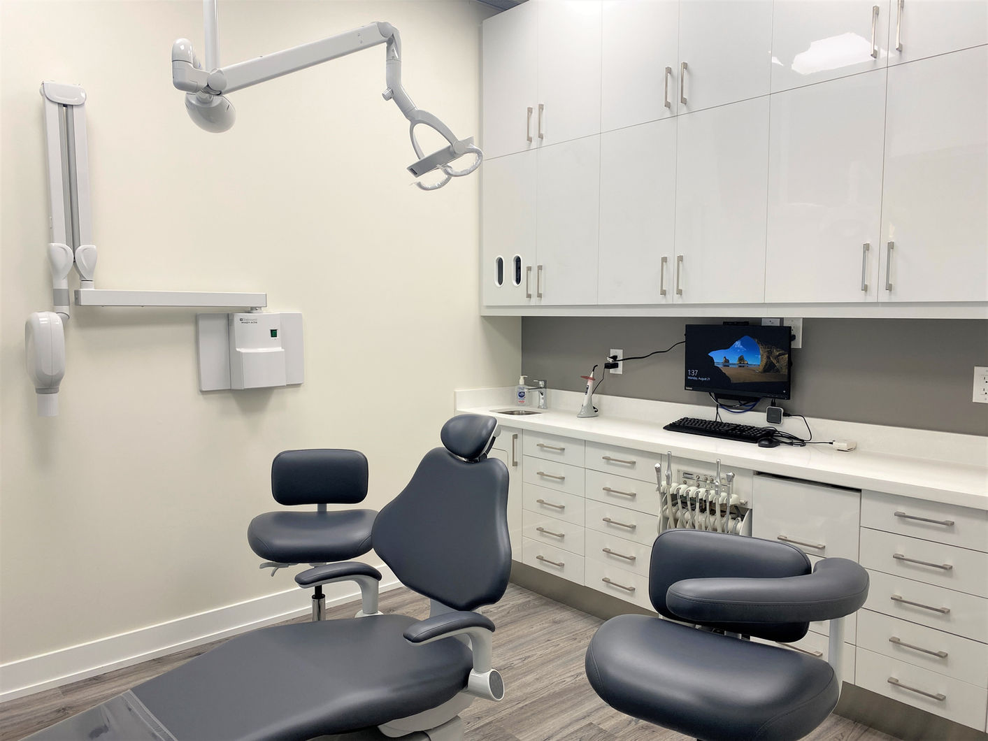 Image of Symphony Smiles Dental Specialists | Mississauga clinic - Dental Clinic Directory