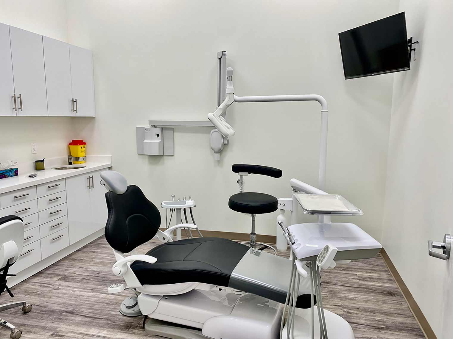 Jackson Square Dental Centre - King Street - Hamilton