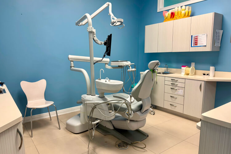 Image of Steeles Weston Family Dental North York clinic - Dental Clinic Directory